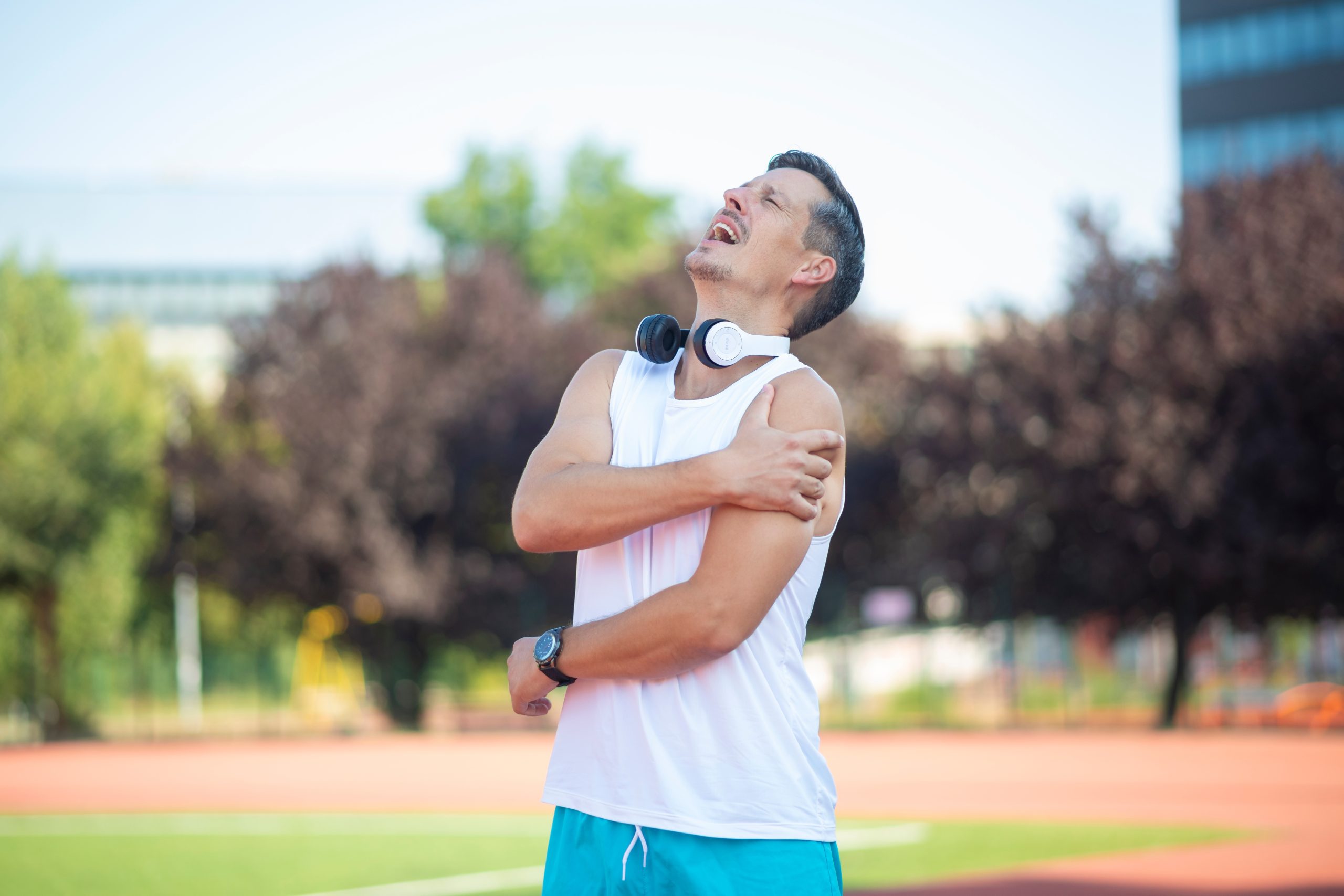 How to Treat Shoulder Impingement in Athletes Banner